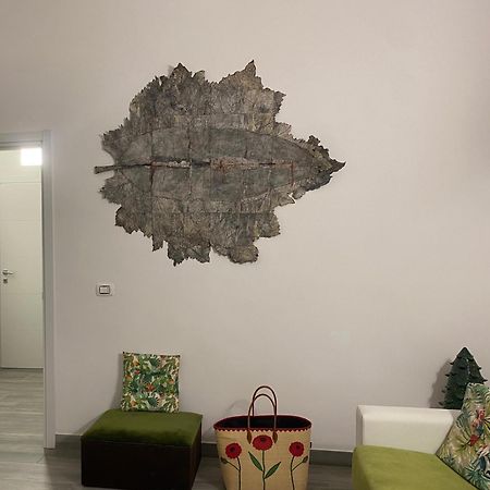 Iris Apartment, Comfort E Stile Nel Cuore Di Bisceglie Exterior photo