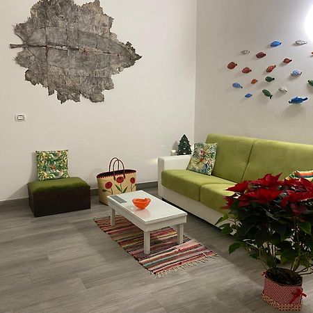 Iris Apartment, Comfort E Stile Nel Cuore Di Bisceglie Exterior photo