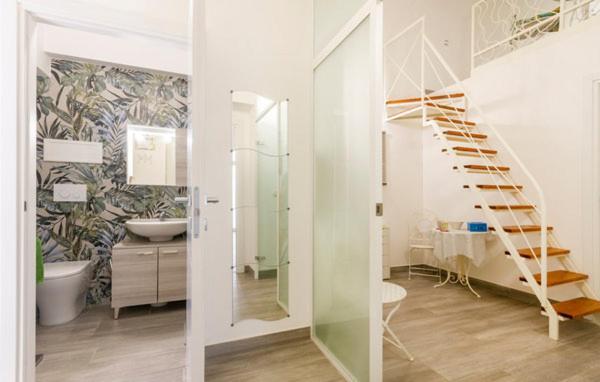 Iris Apartment, Comfort E Stile Nel Cuore Di Bisceglie Exterior photo