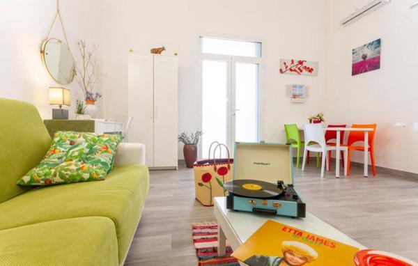 Iris Apartment, Comfort E Stile Nel Cuore Di Bisceglie Exterior photo