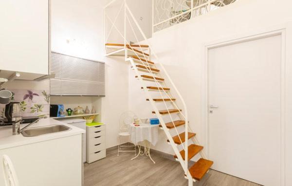 Iris Apartment, Comfort E Stile Nel Cuore Di Bisceglie Exterior photo